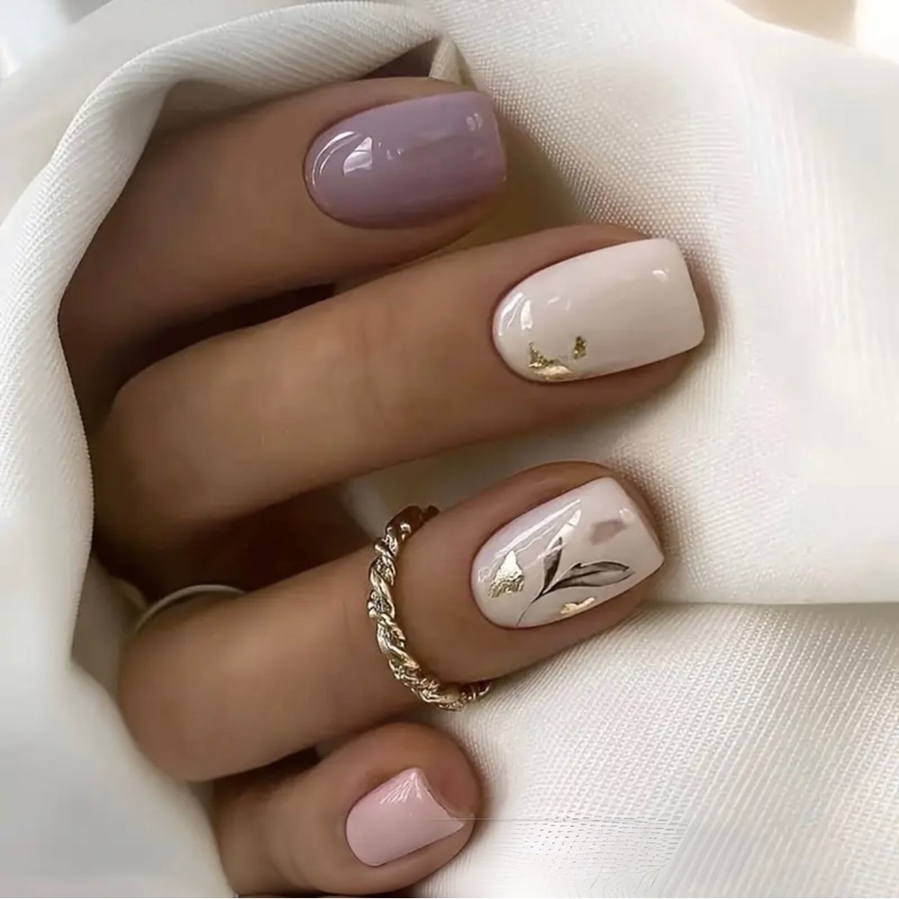 Boho Mauve & Cream Press-On Nails – Leaf Accent Design (24 pcs)